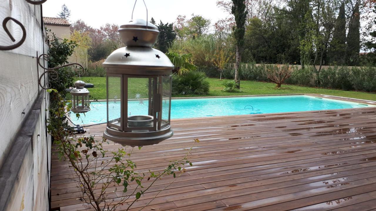 לינה וארוחת בוקר Saint-Rémy-de-Provence La Maison Des Ocres מראה חיצוני תמונה