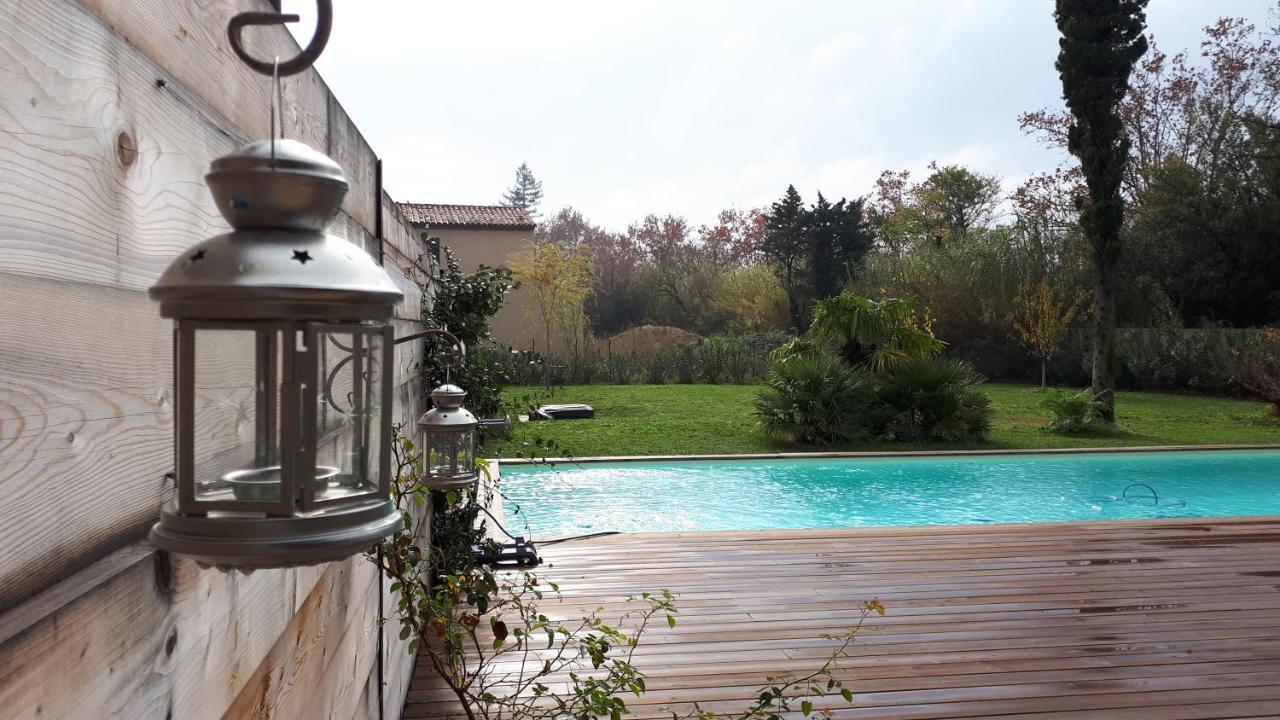 לינה וארוחת בוקר Saint-Rémy-de-Provence La Maison Des Ocres מראה חיצוני תמונה